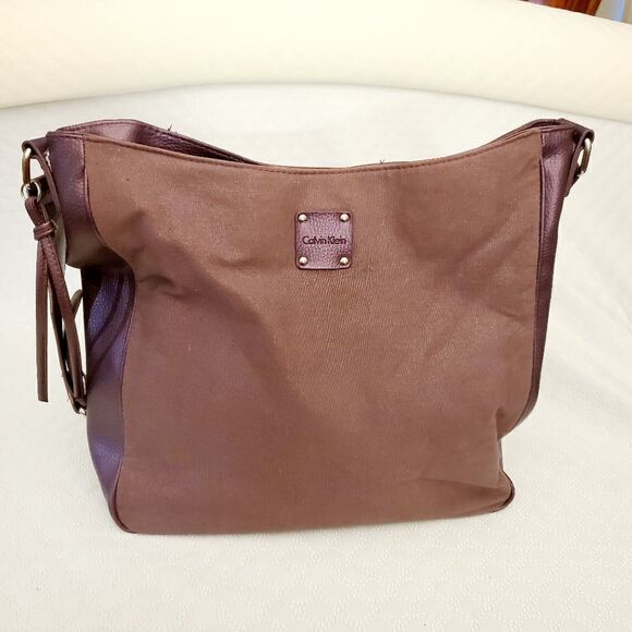 Calvin Klein Plum Shoulder Tote Bag - Picture 1 of 15